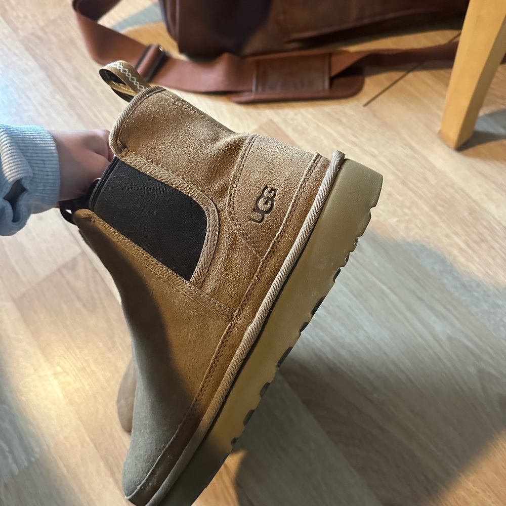 UGG Men's Chestnut Suede Slip-On Chukka Boots - Picture 3 of 5